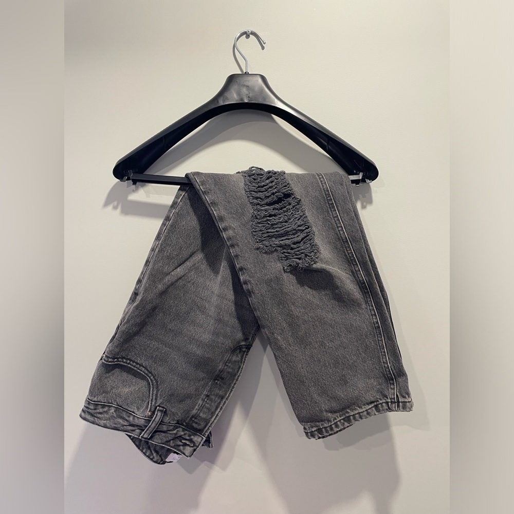 Dynamite // Black Gisele Distressed Straight Jeans